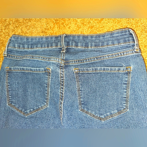 Old Navy Women’s Mid Rise Super Skinny Denim Jeans – Size Small - Picture 4 of 6